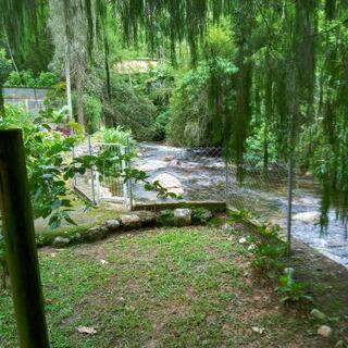 Bangalo A Beira Do Rio Em Plena Natureza Petrópolis Exterior foto