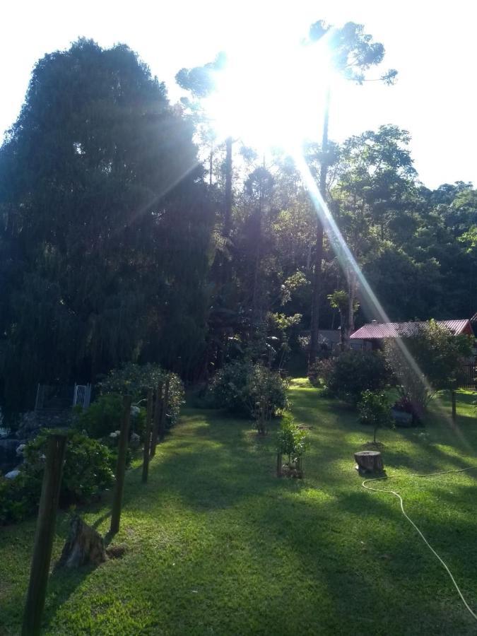 Bangalo A Beira Do Rio Em Plena Natureza Petrópolis Exterior foto