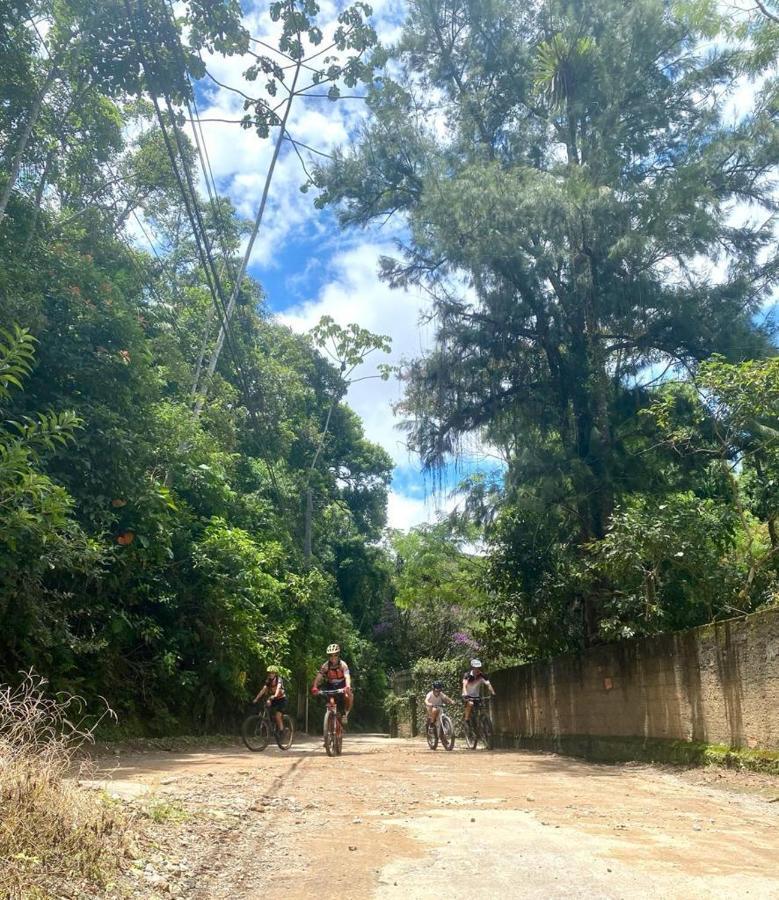 Bangalo A Beira Do Rio Em Plena Natureza Petrópolis Exterior foto